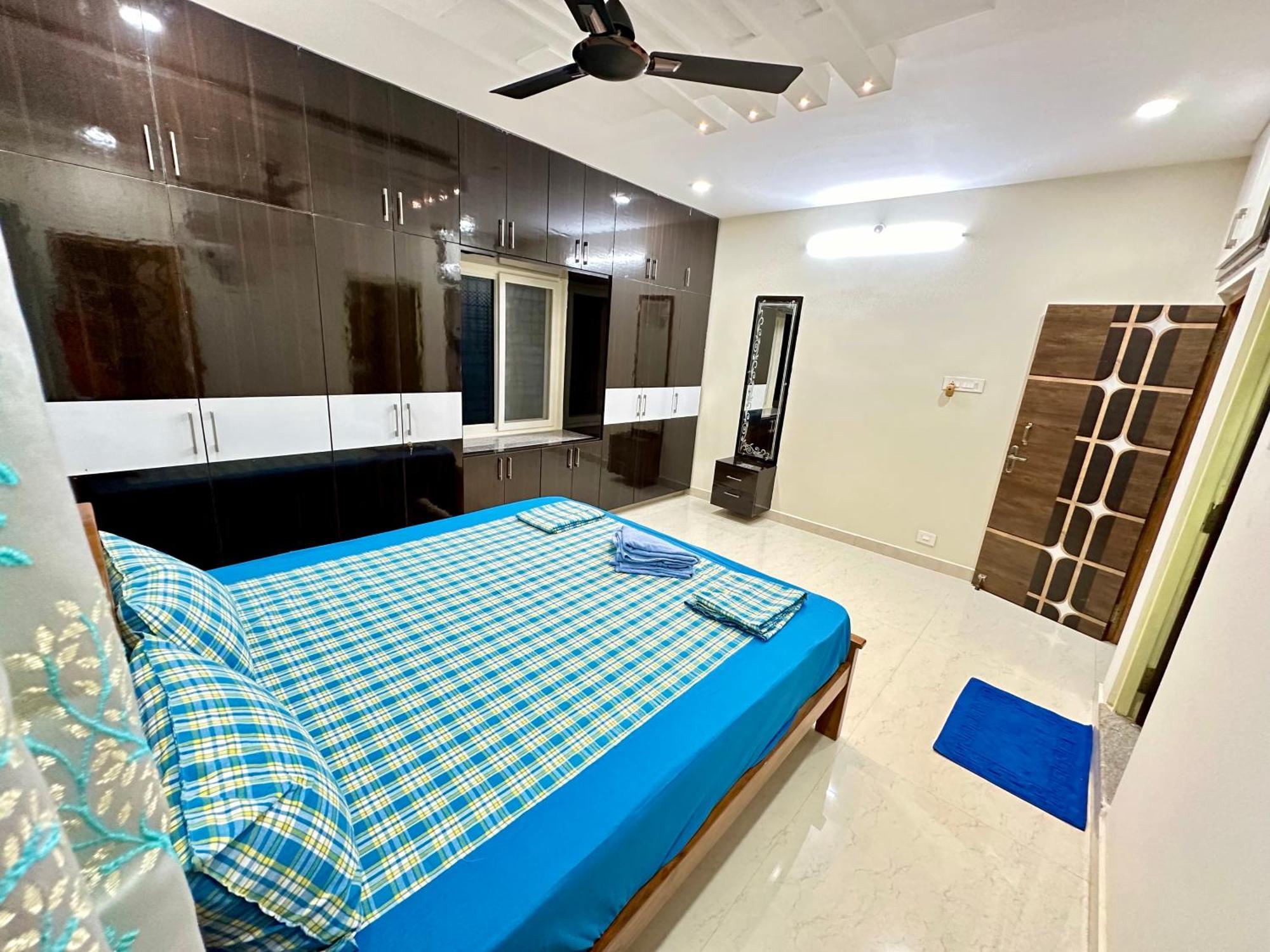 Truelife - 3Bhk Family Suites - Ps4 Pure Veg Restaurant On The Way To Balaji Temple - 2500 Sft Large Signature Apartment - Modular Kitchen - Super Fast Wifi, Smart Tv, 250 Jio Channels - Parking - Easy Access To All Temples - Top Service With Lots Of Tirupati Exterior foto