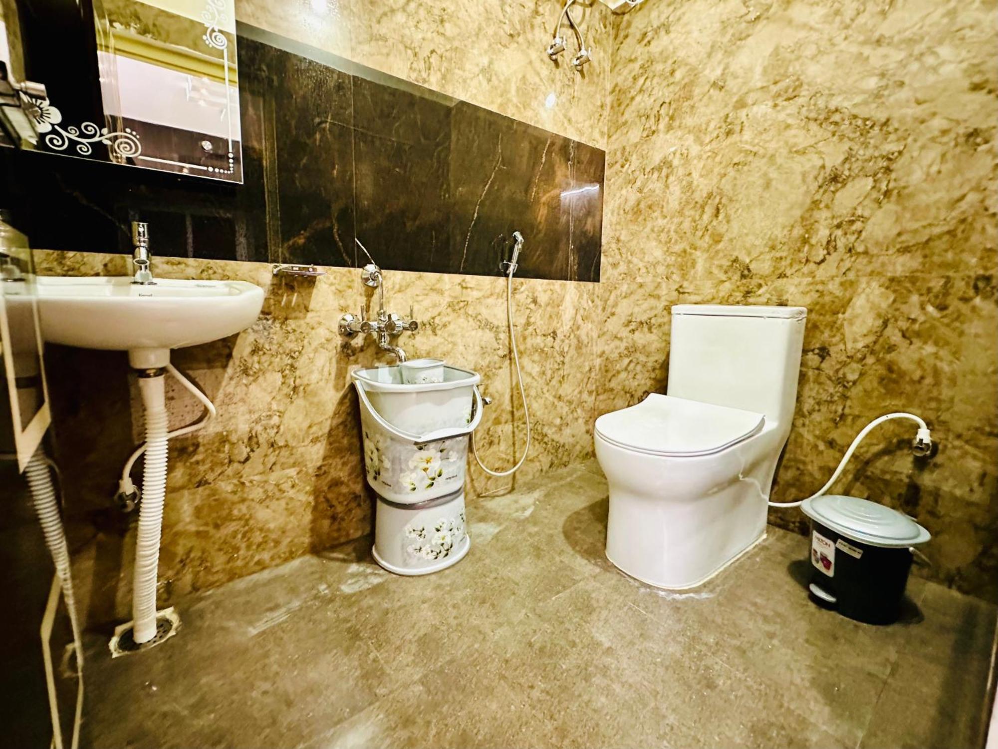 Truelife - 3Bhk Luxury Suites - Ps4 Veg Restaurant, On The Way To Balaji Temple - 2500 Sft Large Signature Apartments - Modular Kitchen - Super Fast Wifi, Smart Tv, 250 Jio Channels - Parking - Easy Access To All Temples - Top Service With Lots Of Lo Tirupati Exterior foto